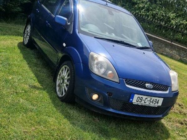 Ford Fiesta Hatchback, Diesel, 2009, Blue