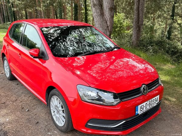 Volkswagen Polo Hatchback, Petrol, 2015, Red