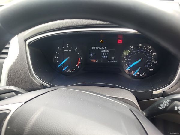 Ford Mondeo Hatchback, Diesel, 2016, Grey
