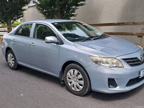 Toyota Corolla Saloon, Diesel, 2012, Blue