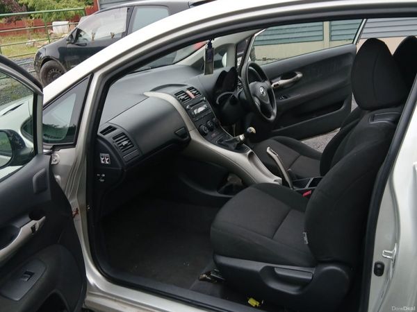 Toyota Auris Hatchback, Petrol, 2007, Silver