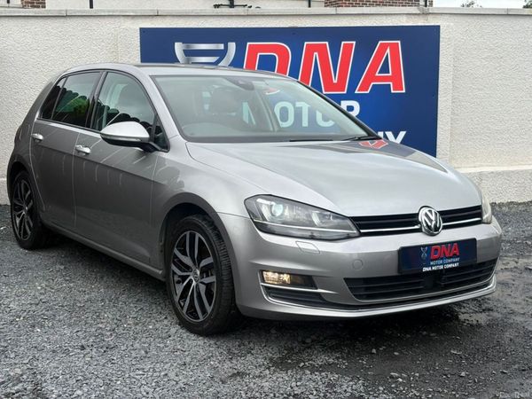 Volkswagen Golf Hatchback, Petrol, 2017, Silver