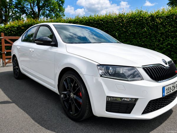 Skoda Octavia Saloon, Diesel, 2015, White