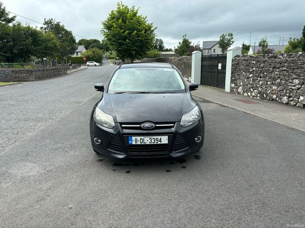 Peugeot 308 Hatchback, Diesel, 2011, Red