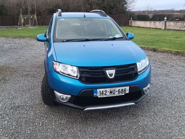 Dacia Sandero Stepway Hatchback, Diesel, 2014, Blue