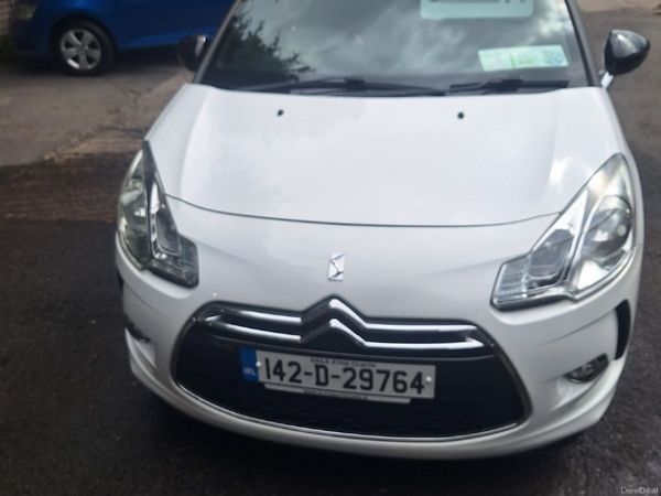 Citroen DS 3 Hatchback, Petrol, 2014, White