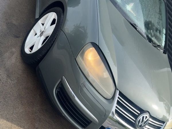 Volkswagen Golf Hatchback, Petrol, 2005, Green
