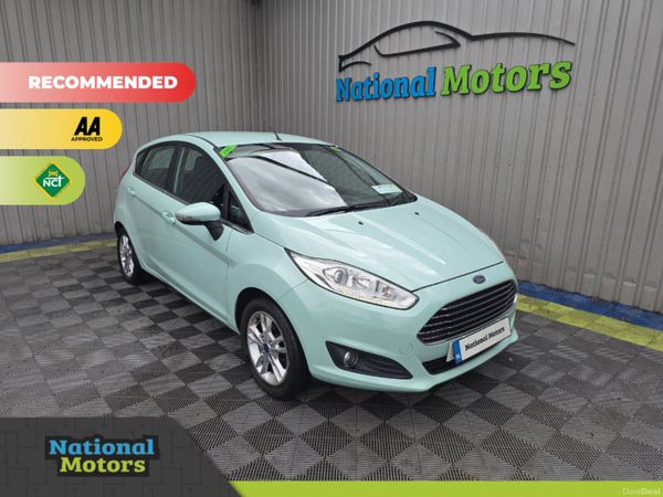 Ford Fiesta Hatchback, Petrol, 2017, Green