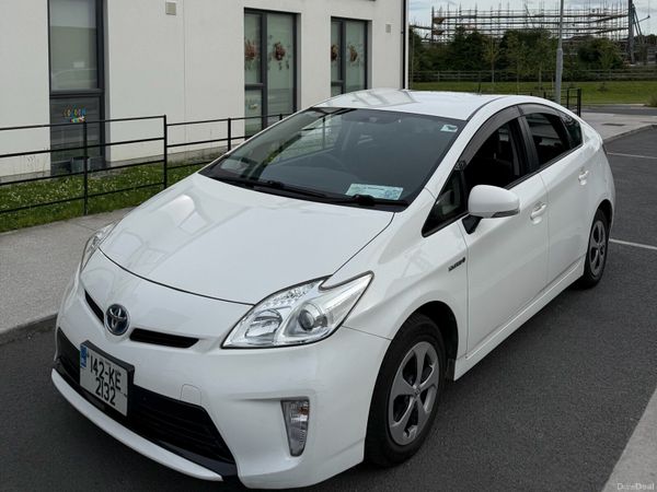Toyota Prius Hatchback, Petrol Hybrid, 2014, Silver