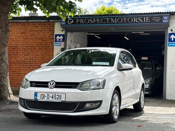 Volkswagen Polo Hatchback, Petrol, 2013, White