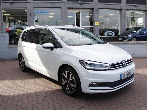 Volkswagen Touran MPV, Diesel, 2021, White