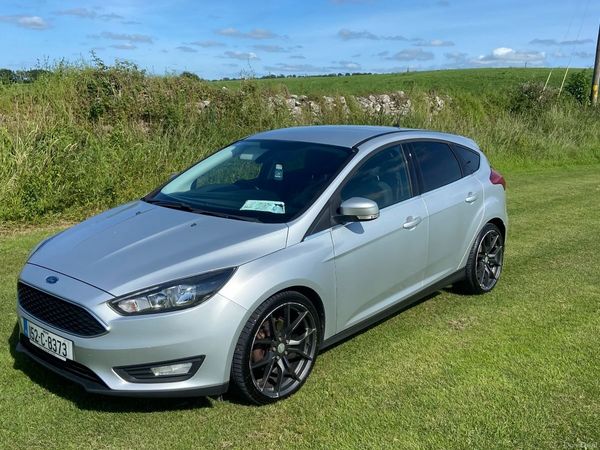 Ford Focus Hatchback, Diesel, 2015, Silver