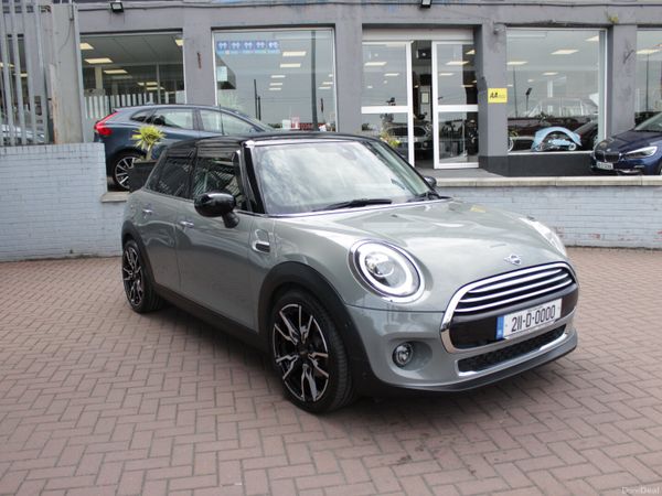 Mini Cooper Hatchback, Diesel, 2021, Grey