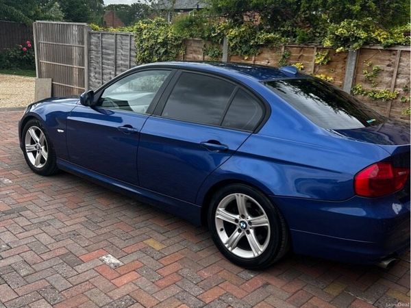 BMW 3-Series Saloon, Diesel, 2010, Blue