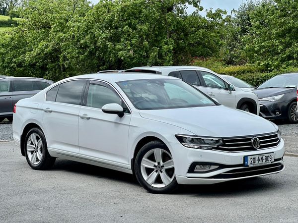 Volkswagen Passat Saloon, Diesel, 2020, White