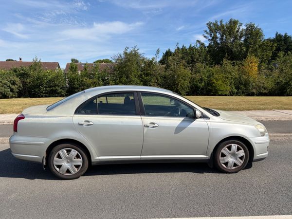 Toyota Avensis Saloon, Petrol, 2006, Silver