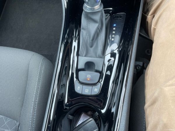 Toyota C-HR SUV, Petrol Hybrid, 2021, Grey