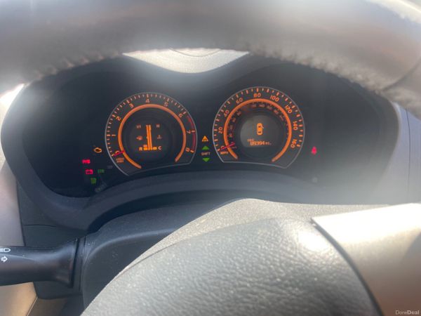 Toyota Auris Hatchback, Petrol, 2009, Silver