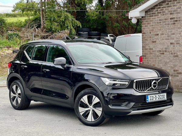 Volvo XC40 Estate/Jeep, Petrol Plug-in Hybrid, 2022, Black