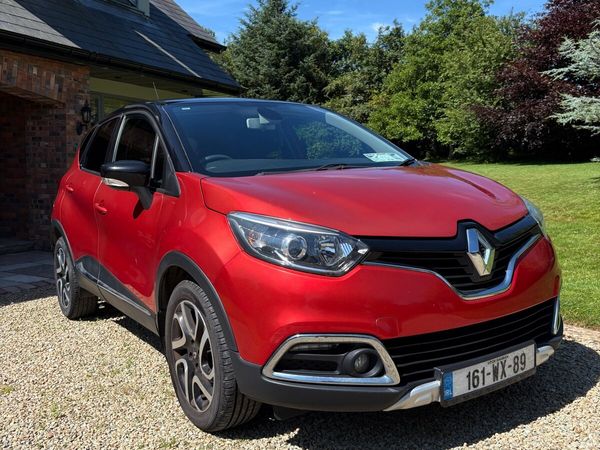 Renault Captur Hatchback, Diesel, 2016, Red