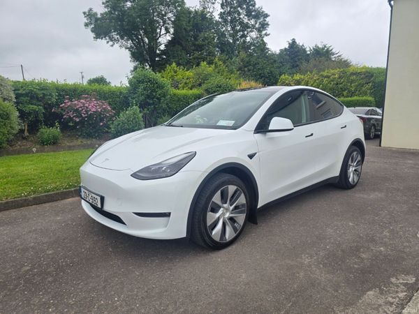Tesla Model Y MPV, Electric, 2023, White