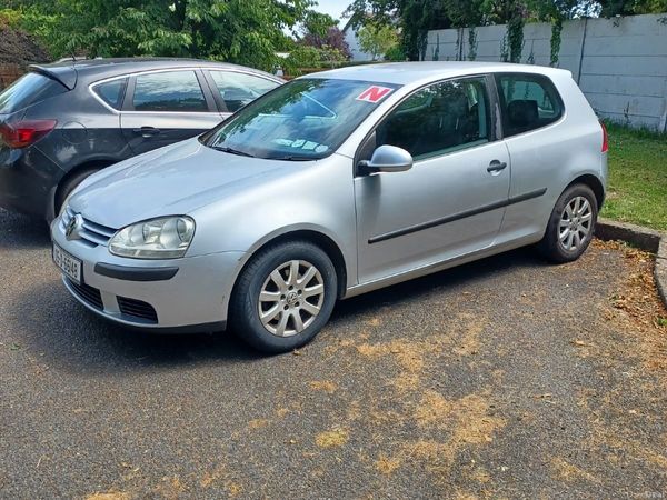 Volkswagen Golf Hatchback, Petrol, 2005, Silver