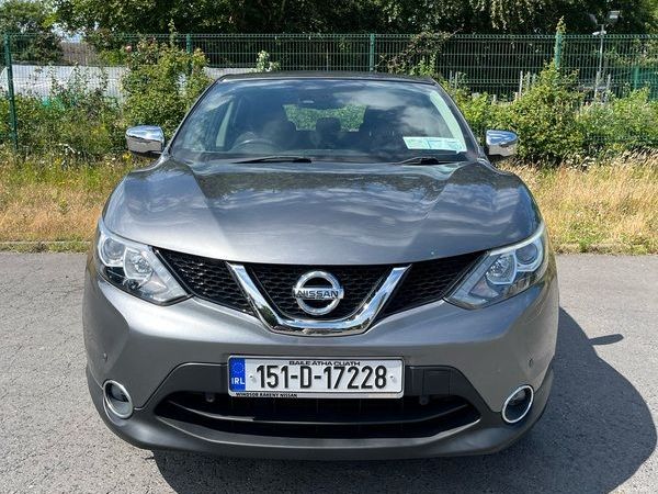 Nissan Qashqai Hatchback, Diesel, 2015, Grey