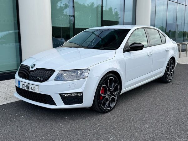 Skoda Octavia Saloon, Petrol, 2017, White