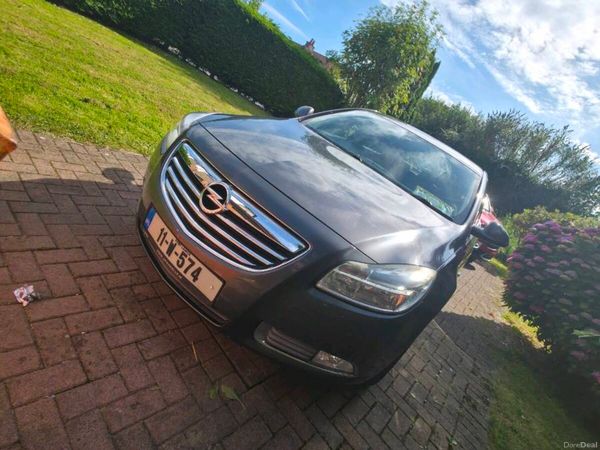 Opel Insignia Hatchback, Petrol, 2011, Grey