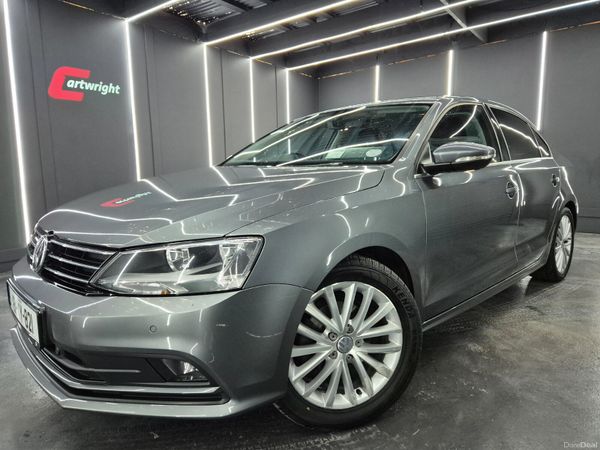 Volkswagen Jetta Saloon, Diesel, 2018, Grey