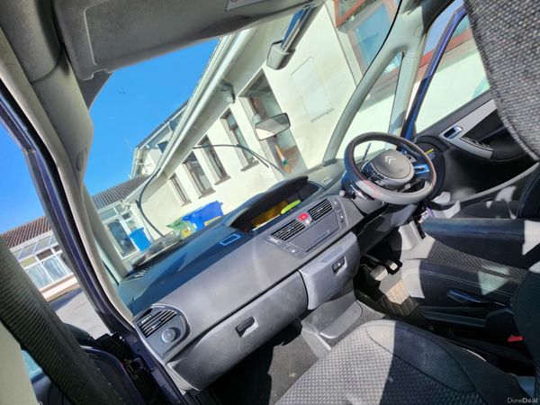 Citroen C4 Hatchback, Diesel, 2010, Purple