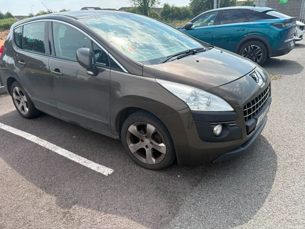 Peugeot 3008 MPV, Diesel, 2010, Brown