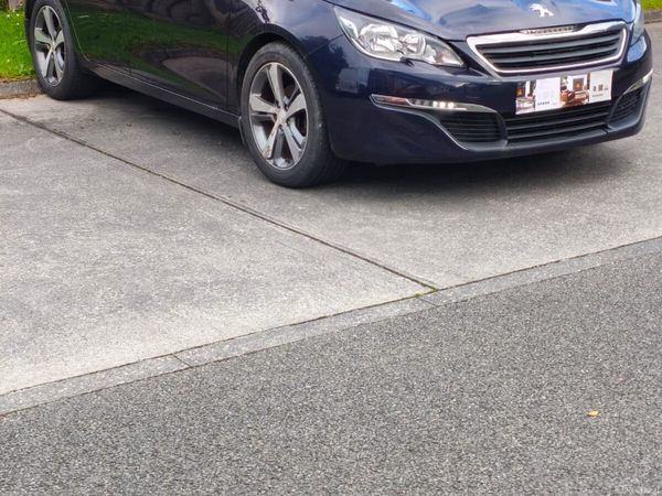 Peugeot 308 Hatchback, Diesel, 2016, Blue