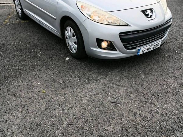 Peugeot 207 Estate, Diesel, 2012, Silver