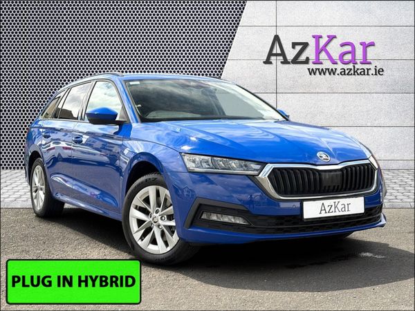 Skoda Octavia Estate, Petrol Plug-in Hybrid, 2022, Blue