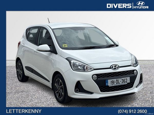 Hyundai i10 Hatchback, Petrol, 2019, White