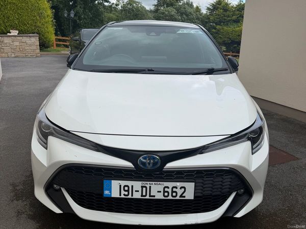 Toyota Corolla Hatchback, Petrol Hybrid, 2019, White