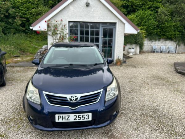 Toyota Avensis Saloon, Diesel, 2011, Blue