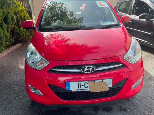 Hyundai i10 Hatchback, Petrol, 2011, Red