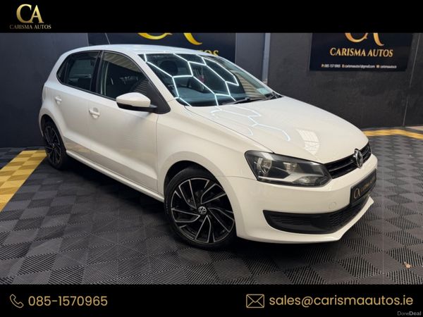 Volkswagen Polo Hatchback, Petrol, 2014, White