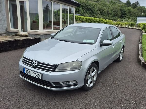 Volkswagen Passat Saloon, Diesel, 2012, Silver