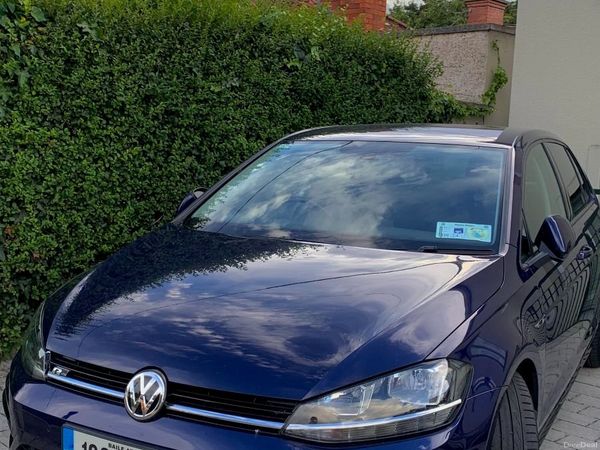 Volkswagen Golf Estate, Petrol, 2019, Blue