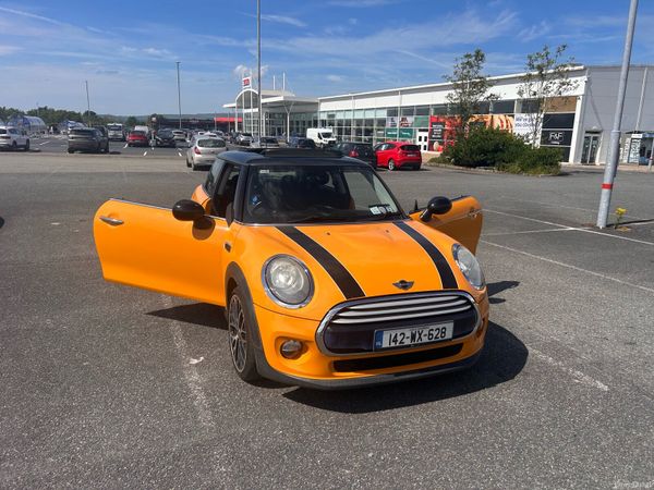 Mini Cooper Hatchback, Diesel, 2014, Orange