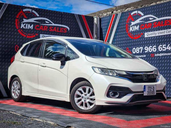 Honda Fit Hatchback, Petrol, 2017, White