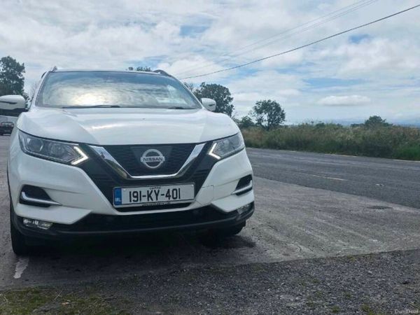 Nissan Qashqai MPV, Petrol, 2019, White