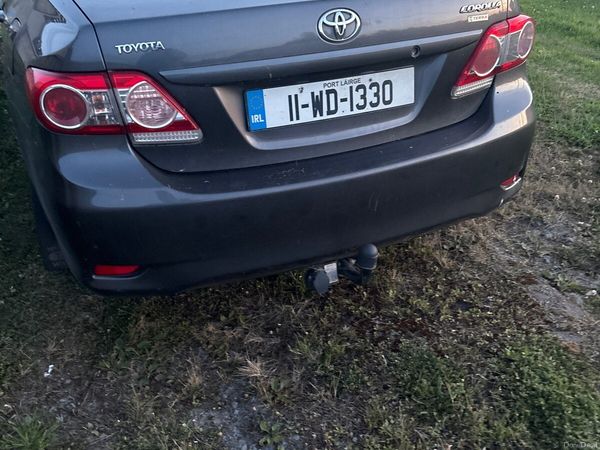 Toyota Corolla Saloon, Diesel, 2011, Grey