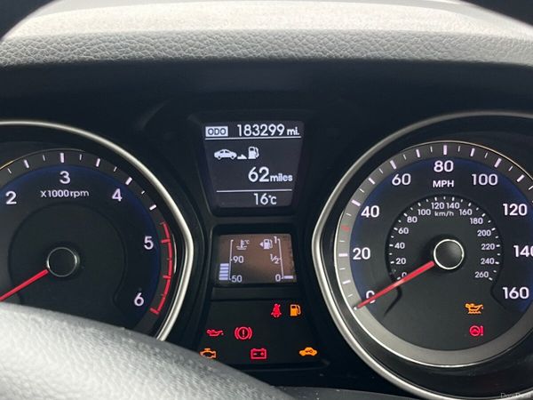Hyundai i30 Hatchback, Diesel, 2013, White