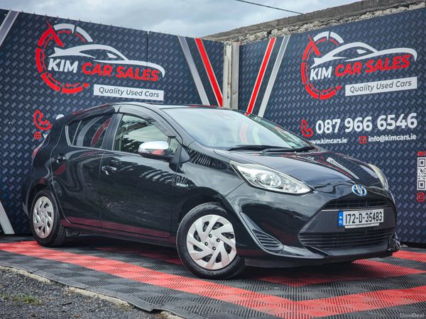 Toyota Aqua Hatchback, Petrol Hybrid, 2017, Black