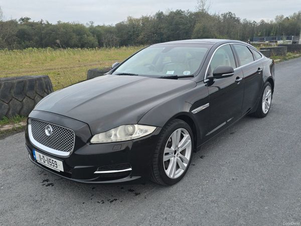 Jaguar XJ Saloon, Diesel, 2011, Black