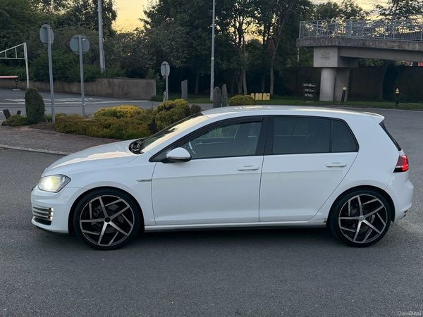 Volkswagen Golf Estate, Diesel, 2014, White